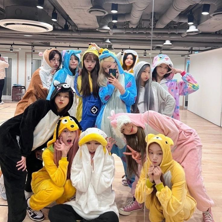 gowonsonlygf's tweet photo. god.. bring my family back together

missing looble n loona rn 😔💔 https://t.co/bNdMGbMzTf