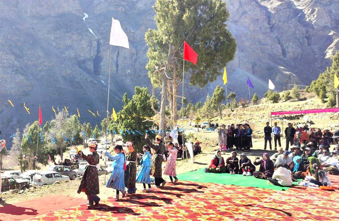 RusEmbIndia's tweet photo. 🇷🇺🇮🇳 On April 15, the restored Summer Workshop of Nicholas #Roerich in Gungshel, #HimachalPradesh, hosted a festival dedicated to the 90th anniversary of the Roerich Pact — a historic treaty calling for the protection of cultural heritage.
https://t.co/W1vhAsa2jA
#RussiaIndia https://t.co/z8CXbQ2ub2