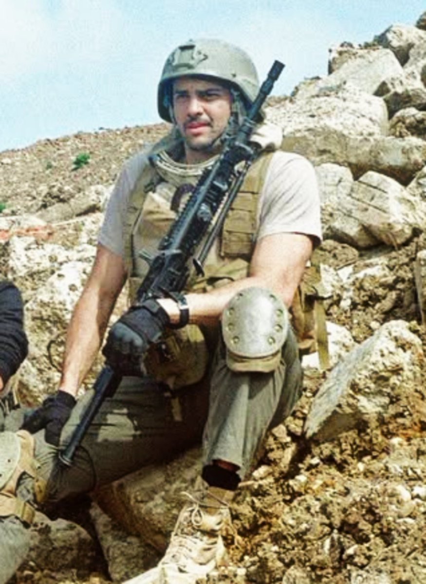 onlynoahcent's tweet photo. Bts of Noah on set Warfare out now https://t.co/qBYvyrpDE5