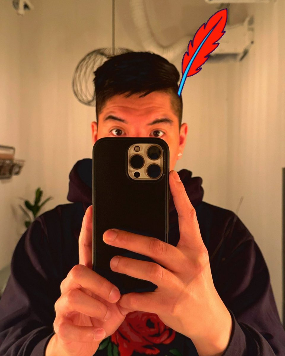 yochieef's tweet photo. Bathroom pic😎 
-
#selfie #SelfLove #twitchstreamer #twitch #twitchtv #twitchaffiliate #ApexLegends #streamer #native #INDIGENOUS #nativestreamer https://t.co/PyxCskf4Vx