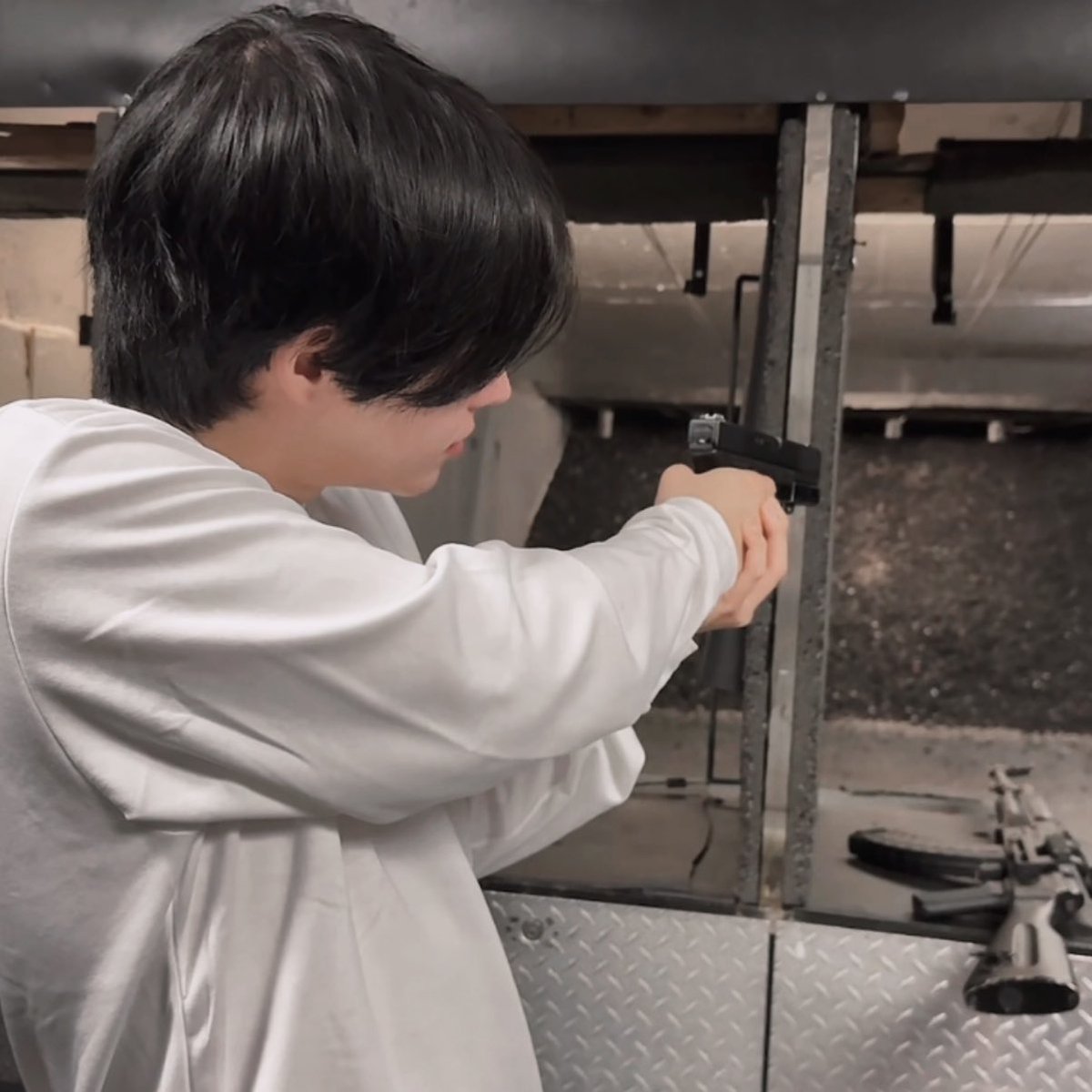 本物の射撃で命の重さを知った
インスタ超更新中

instagram.com/p/DIiT_3kBm1K/…