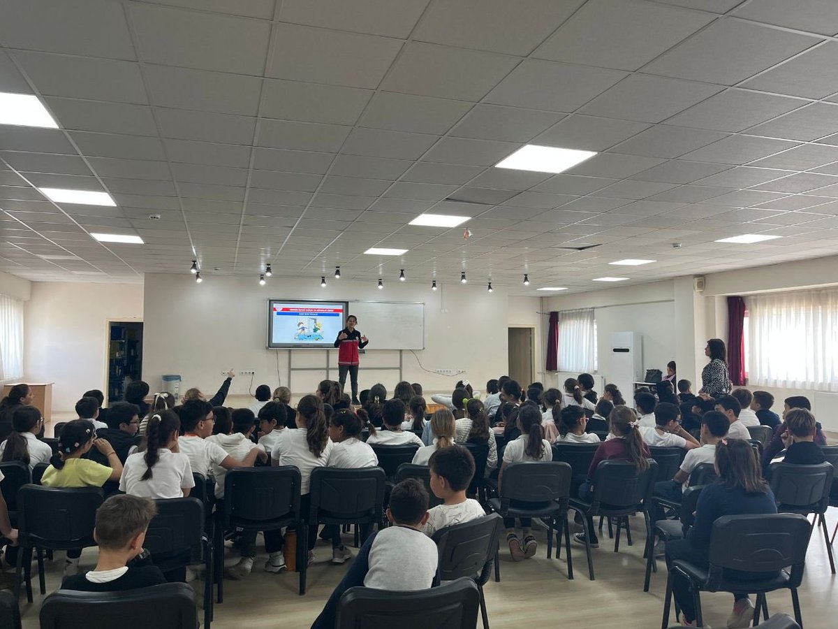 Öğrencilerimize İlk Yardım Farkındalık Seminerlerimiz ⁦<a href="/meb_dhgm/">Destek Hizmetleri Genel Müdürlüğü</a>⁩ ⁦<a href="/mebisgb/">İşyeri Sağlık ve Güvenlik Birimi Daire Başkanlığı</a>⁩ ⁦<a href="/balikesirmem/">Balıkesir İl Millî Eğitim Müdürlüğü</a>⁩ ⁦⁦<a href="/balikesirarge/">Balıkesir İl MEM AR-GE</a>⁩ ⁦<a href="/balikesirisgb/">Balıkesir İl MEM İşyeri Sağlık ve Güvenlik Birimi</a>⁩ ⁦<a href="/cemalunal_/">C.ÜNAL</a>⁩ ⁦<a href="/iznikpancarci/">Berrin PANCARCI</a>⁩