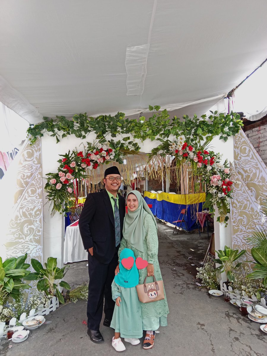 Selamat ulang tahun suamiku 😘
Semoga harapan kita satu per satu segera dikabulkan oleh Allah, selamanya hingga maut memisahkan, bersama mencari ridho-Nya.
Terima kasih sudah jadi suami yang terbaik untukku &amp; inshaAllah ayah terbaik untuk anak kita ✨