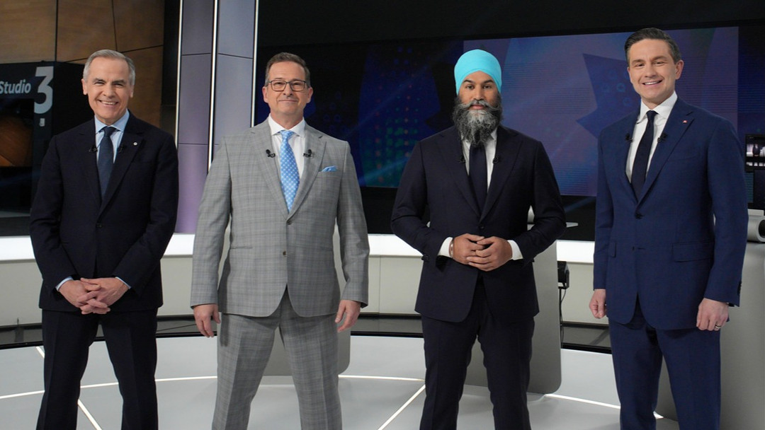 MusiqueMaison's tweet photo. Retour sur le débat...
Le chef du @BlocQuebecois, @yfblanchet a été dominant et pertinent, Pierre Fait Pas le PoiLeLièvre a été fidèle à sa cassette, #Carney est, et sera toujours un ongle InCarney pour le #Québec et @theJagmeetSingh est en déconfiture🍓.  #DebatChefs2025 #polcan https://t.co/r6MmWCJfYS