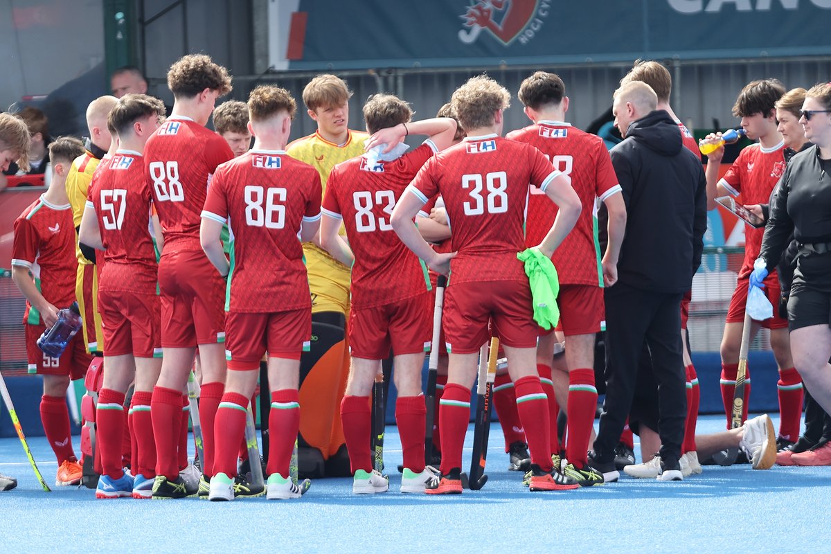 Hoci Cymru tweet media