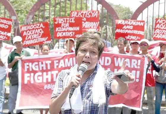 Undeniably, kahit anong generation, kilala si Nora Aunor. Pero isa sa hindi masyadong alam ng mga tao ang pagsama niya sa mob at mga rali sa mga isyu ng mamamayan. Kahit naging kwestyunable na ang politika niya, I still hold her as one with the people: A THREAD 🧵🧵