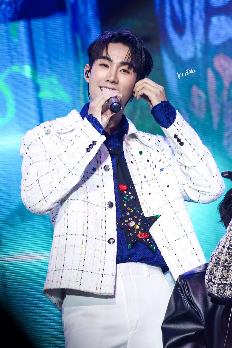 vvvvv_bp's tweet image. 250406-07

Let us meet on 20 Apr plssssss🥹
@fforcejs 

#Perfect10LinersFinalEP 
#Perfect10LinersAfterParty
#fforce_  #FOLARIS
