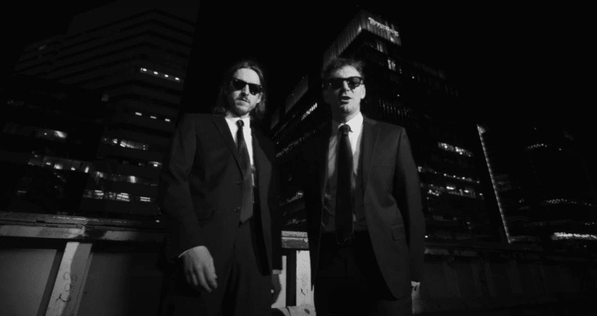 THE LINE of BEST FIT (@bestfitmusic) on Twitter photo Militarie Gun and Dazy unveil new collaboration, "Tall People Don’t Live Long" buff.ly/KIhpRs8 Militarie Gun and Dazy unveil new collaboration, "Tall People Don’t Live Long" buff.ly/KIhpRs8
