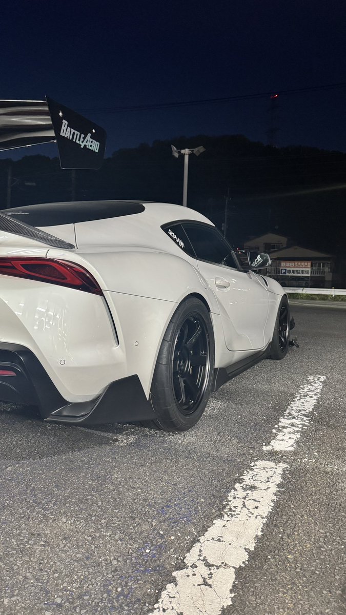 bluewood_s's tweet photo. New wheel🛞
RAYS TE37 SAGA　S-plus BLACK SHADOW
フロント19×9.5j+25
リア19×10.5j+33

タイヤ
フロント285/35/19
リア305/35/19

ずっと白だったから黒は新鮮で良いな👏 https://t.co/CFNfXnzu4y