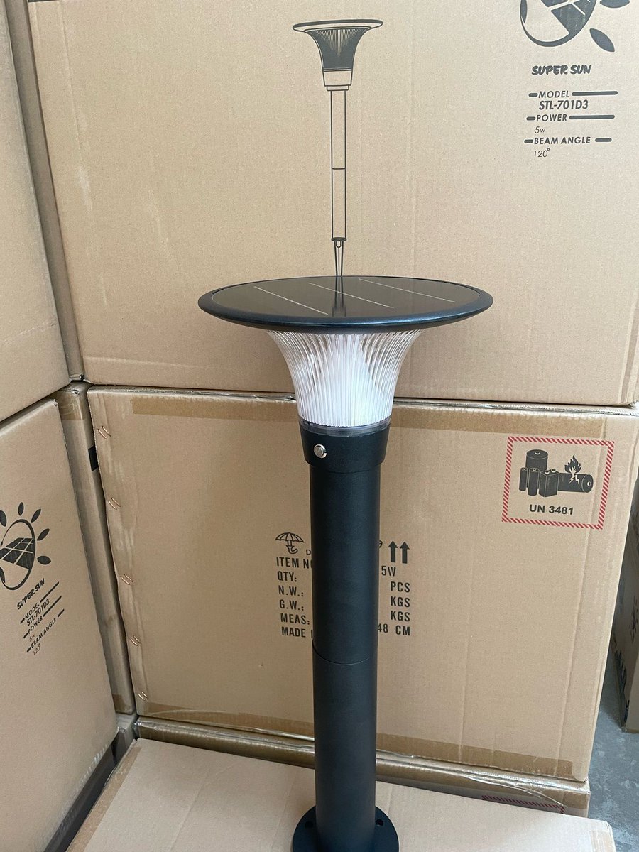 JiraniLtd's tweet photo. Double colored SOLAR garden lights available at only Kes 7,000. Offering free delivery country wide. To place your order please call or WhatsApp 0726 785152. 

#JiraniLights #JiraniSolar #solargarden https://t.co/mkCyfXP9mH