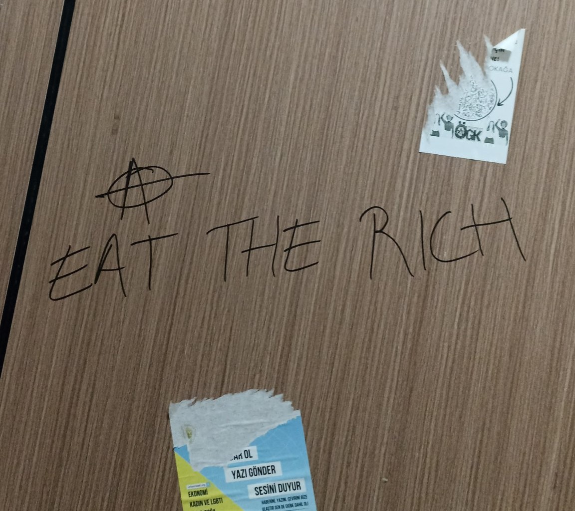 Radical Graffiti tweet media