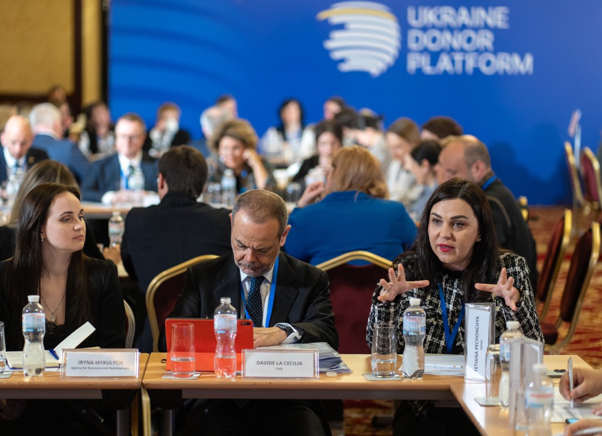Human Rights Centre ZMINA (@zminaukraine) on Twitter photo ZMINA joined the pre-event for the Ukraine Recovery Conference in Kyiv.
<a href="/penshark/">Tetiana Pechonchyk</a> said that focusing on #HumanRights, #Justice & #RuleOfLaw is essential in restoring & rebuilding 🇺🇦.
➡️Read more: zmina.ua/en/event-en/re… ZMINA joined the pre-event for the Ukraine Recovery Conference in Kyiv.
<a href="/penshark/">Tetiana Pechonchyk</a> said that focusing on #HumanRights, #Justice & #RuleOfLaw is essential in restoring & rebuilding 🇺🇦.
➡️Read more: zmina.ua/en/event-en/re…