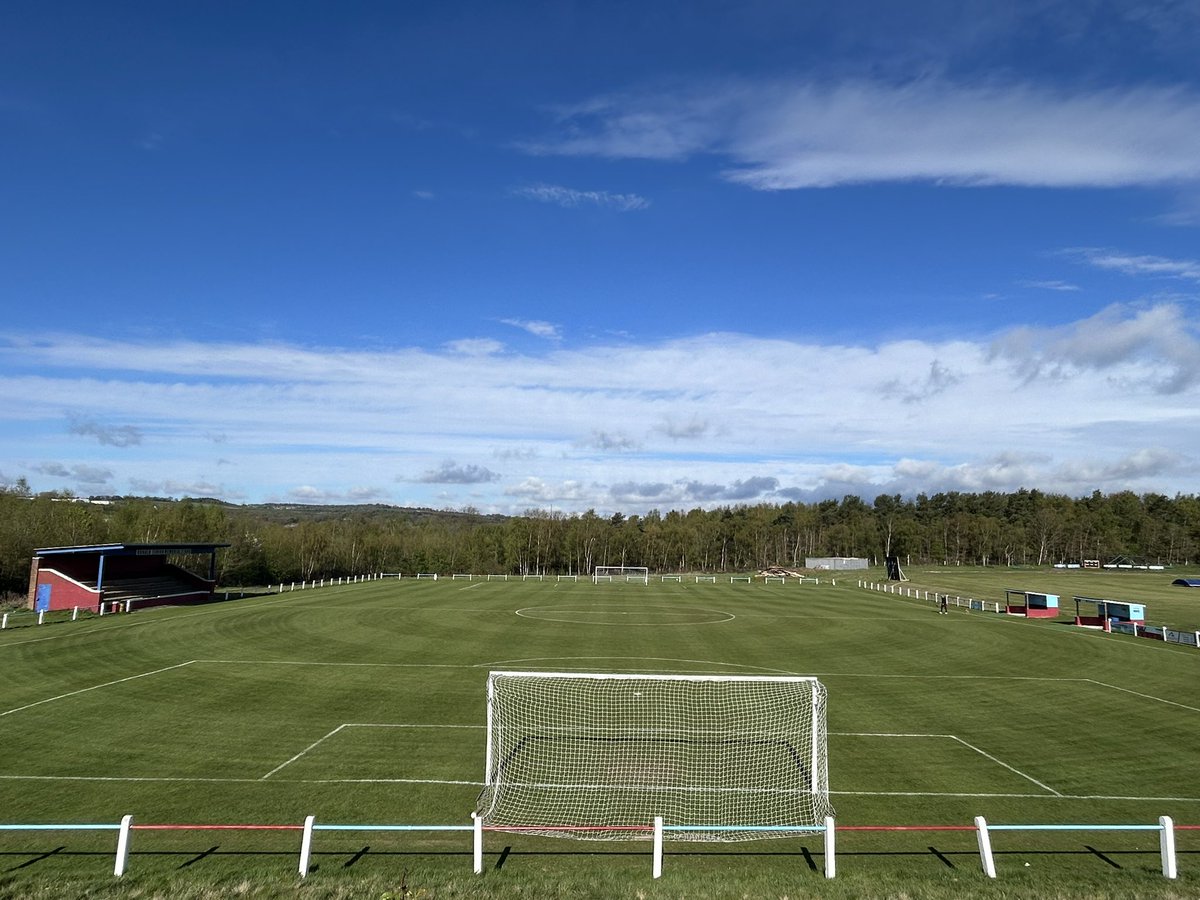 North Gawber Colliery FC (@northgawbercoll) on Twitter photo ๐ ๐พ๐๐๐๐๐๐๐ ๐๐๐ผ๐ฟ๐
This place has been on point all season and looks amazing for tonights semi final.
A huge thank you to Gordy for his efforts here and on our other 7 pitches throughout the season๐
Also thanks to <a href="/BothamsPrestige/">Bothams Prestige</a>
More seed going in tomorrow! ๐ฑ ๐ ๐พ๐๐๐๐๐๐๐ ๐๐๐ผ๐ฟ๐
This place has been on point all season and looks amazing for tonights semi final.
A huge thank you to Gordy for his efforts here and on our other 7 pitches throughout the season๐
Also thanks to <a href="/BothamsPrestige/">Bothams Prestige</a>
More seed going in tomorrow! ๐ฑ
