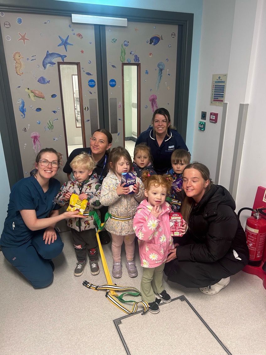 Emergency Department Stepping Hill (@ed_steppinghill) on Twitter photo Isnβt this wonderful - today the very thoughtful children from the local <a href="/_KidsPlanet/">Kids Planet Day Nurseries</a> paid us a visit <a href="/ED_SteppingHill/">Emergency Department Stepping Hill</a> Childrenβs ED to generously donated Easter goodies to our paediatric patients. We are very grateful - a HUGE thank you!π£ #easter #nhs #thankyou #stockport Isnβt this wonderful - today the very thoughtful children from the local <a href="/_KidsPlanet/">Kids Planet Day Nurseries</a> paid us a visit <a href="/ED_SteppingHill/">Emergency Department Stepping Hill</a> Childrenβs ED to generously donated Easter goodies to our paediatric patients. We are very grateful - a HUGE thank you!π£ #easter #nhs #thankyou #stockport