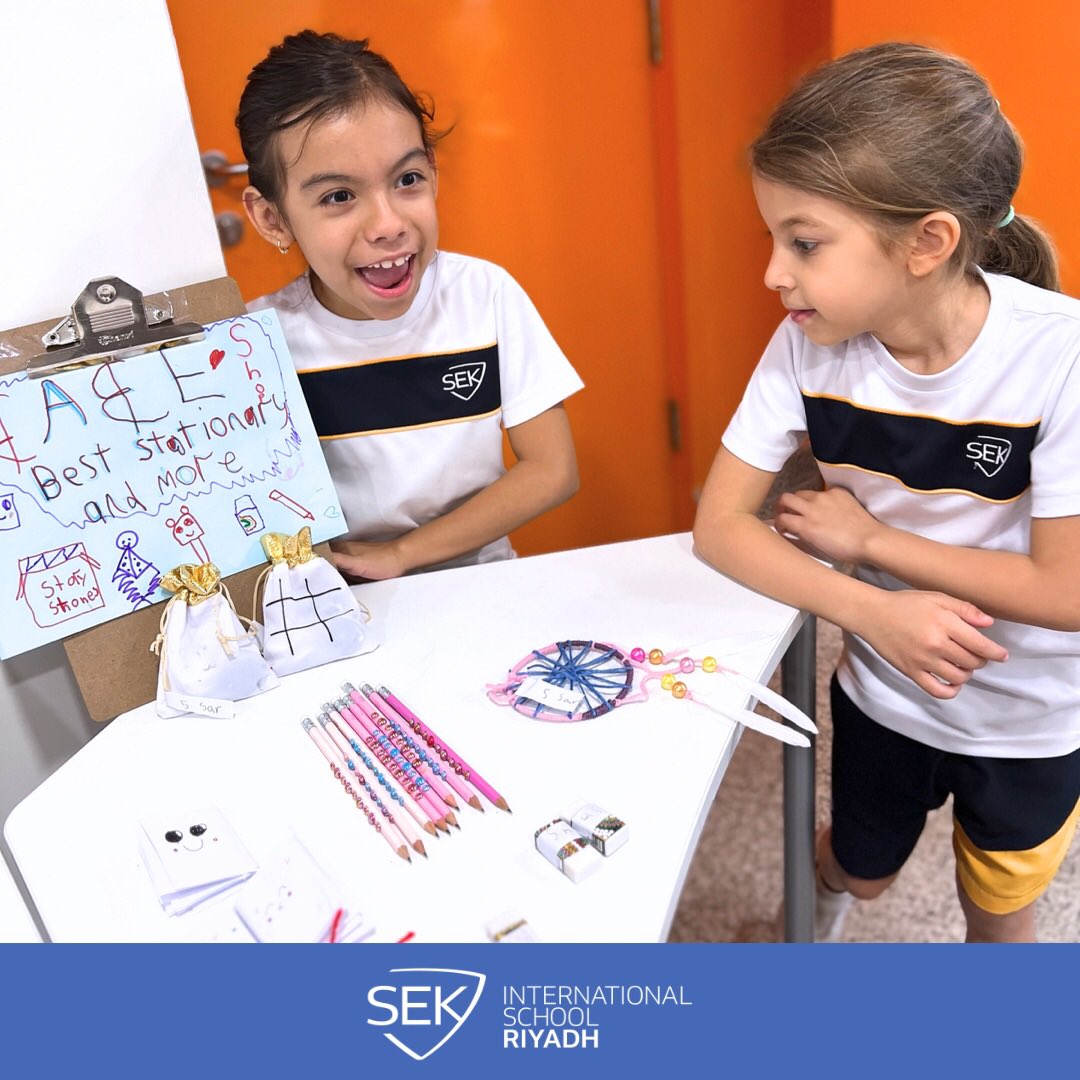 🛍GRADE 2 CRAFT FAIR 🛍🛒
Grade 2s reflected on the responsibility of being sustainable producers and consumers. They consolidated this learning through their craft fair, making products from recycled or sustainable materials. 💯
#craftfair #recycledmaterials #younglearners