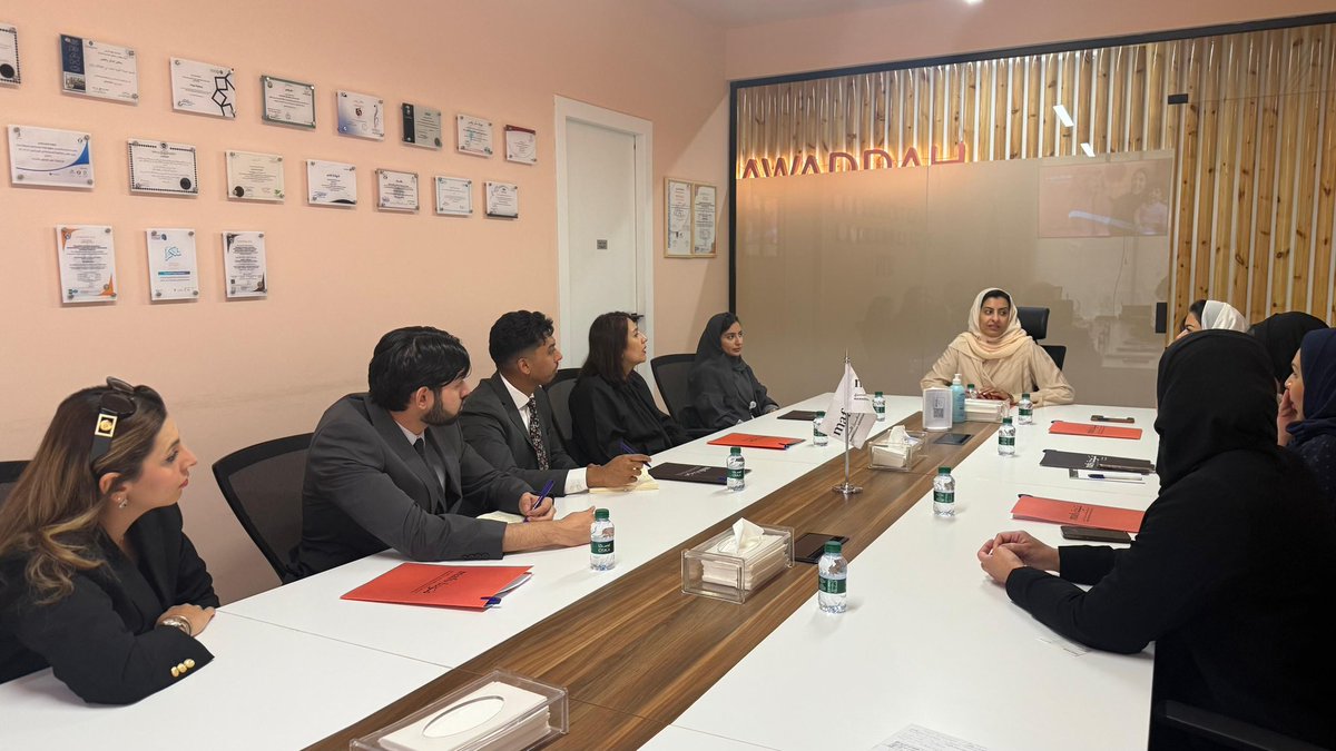SamadChowdhury_'s tweet image. Such a pleasure to introduce Baroness @ShaistaGohir to key governmental and non-governmental players in Saudi Arabia. 

Fascinating discussions on, amongst many things, women’s rights and religious tolerance - drawing on the great work of @MuslimWomenUK and @Muslim_Month 👏🏽