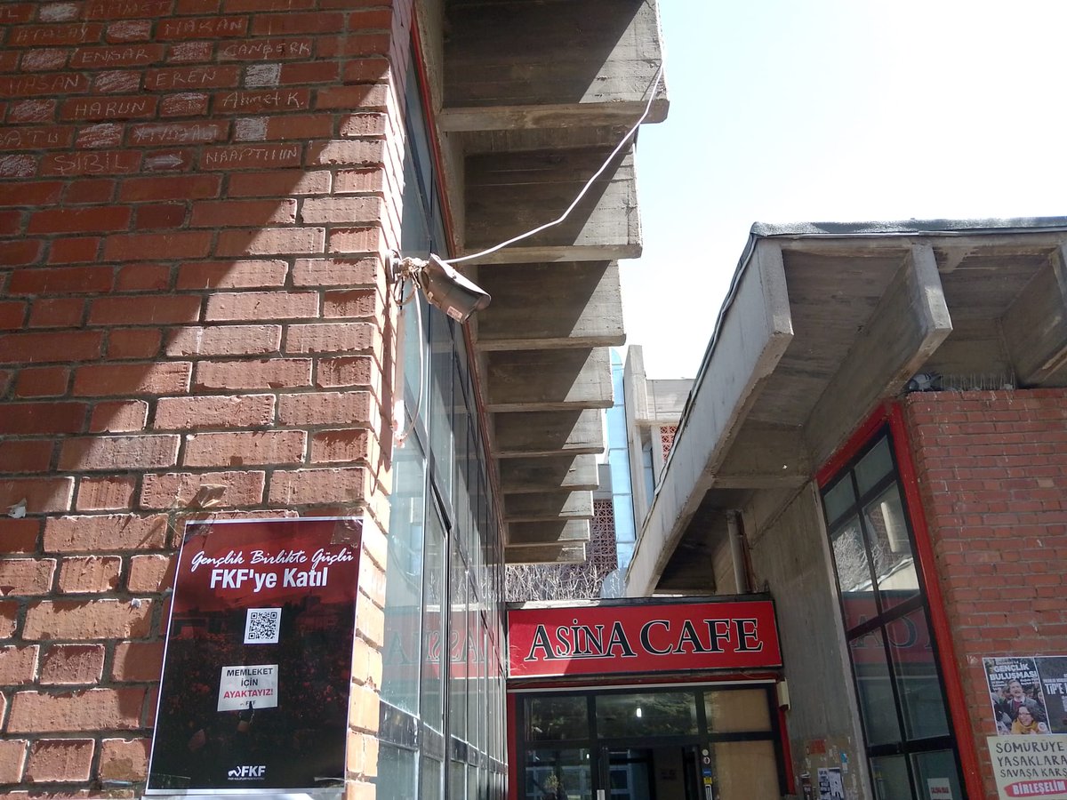 ODTÜ'lü sıra arkadaşlarımıza çağrımızdır: 

FKF'ye katılın, mücadelemizi omuz omuza büyütelim.

Gençlik birlikte güçlü!

👉 fkf.org.tr/fkfye-katil/