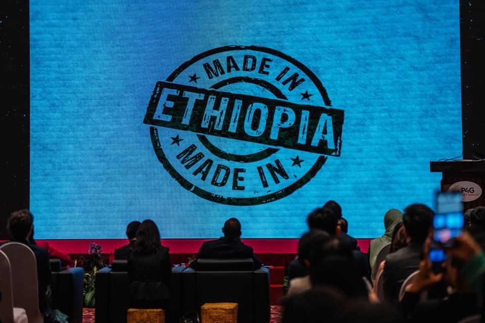 Ethiopia has Received the Torch to Host the Next #P4G summit in 2027.

@P4G #Ethiopia