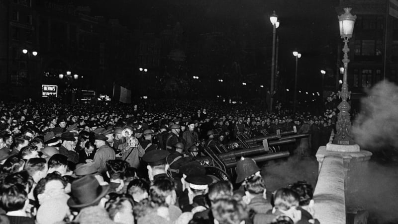 RTÉ Brainstorm (@rtebrainstorm) on Twitter photo The ins and outs of Ireland joining and leaving the Commonwealth. Q&A by <a href="/ODonoghueMartin/">Martin O'Donoghue</a> <a href="/mpilhlt/">MPI Legal History and Legal Theory</a> <a href="/Researchirel/">Research Ireland</a> about the long history of arguments over Ireland and the Commonwealth (even since we left in 1949) rte.ie/brainstorm/202… The ins and outs of Ireland joining and leaving the Commonwealth. Q&A by <a href="/ODonoghueMartin/">Martin O'Donoghue</a> <a href="/mpilhlt/">MPI Legal History and Legal Theory</a> <a href="/Researchirel/">Research Ireland</a> about the long history of arguments over Ireland and the Commonwealth (even since we left in 1949) rte.ie/brainstorm/202…