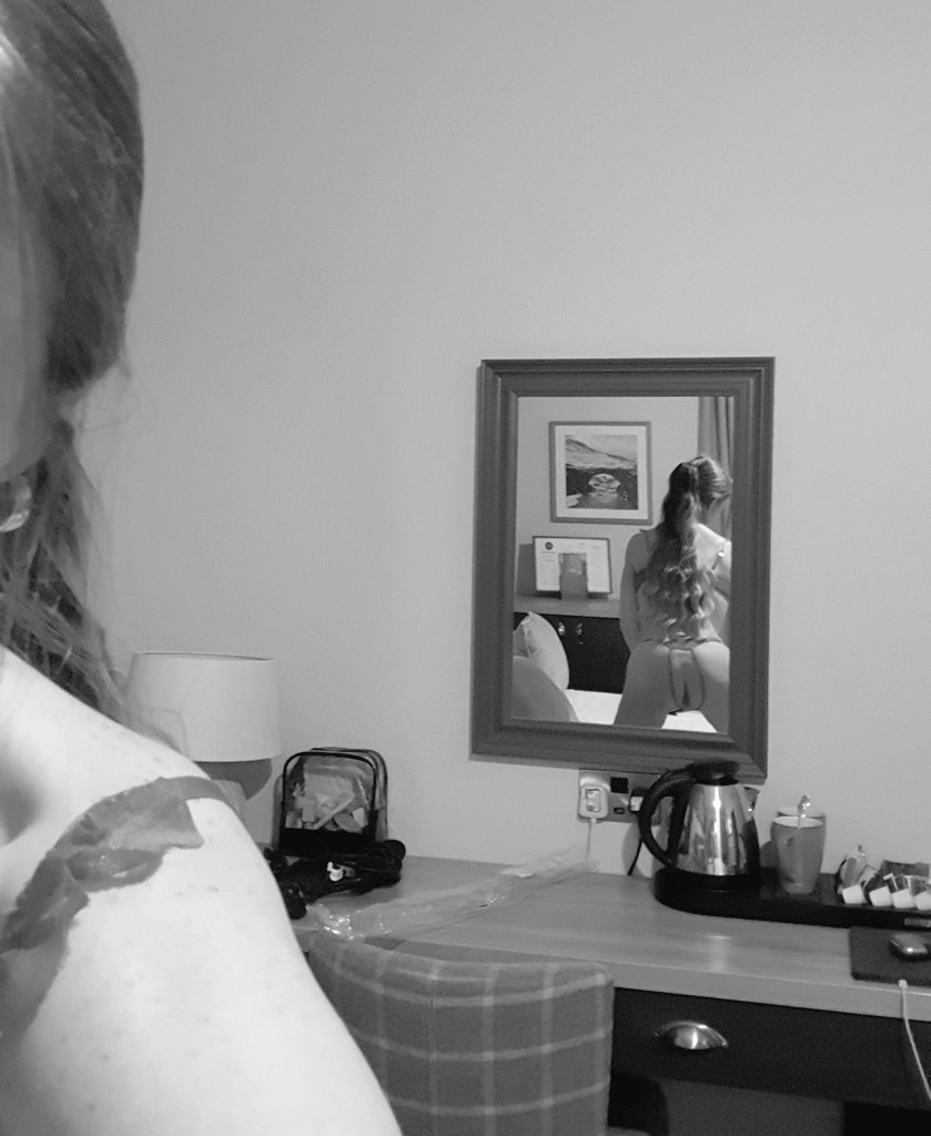 Well.....
Happy Thong Thursday 😈
You Might Have To Zoom In Abit 🥵

RT if you'd have me in a hotel room like this 😘

#hot #milf #hotwife #crotchless #spread #cockhungry #cum #foreplay #kinky #tits #pussy