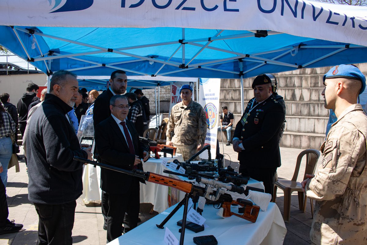 GSB_DuzceGM's tweet photo. Bakanlığımız tarafından yürütülen ÜNİDES Programı kapsamında desteklenen ve Savunma Sanayi ve İleri Teknolojiler Topluluğu tarafından düzenlenen Savunma Sanayi ve Teknoloji Zirvesi, savunma sanayimizin öncü firmalarını gençlerle buluşturdu.🚀

@OA_BAK @gencliksporbak https://t.co/RBDq9UcdEA