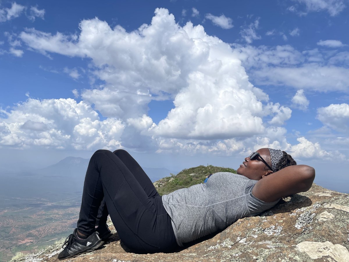 thedustyfellow's tweet image. There's a certain magic in being so high that the world below fades, and you feel like you could reach out and touch the heavens, the clouds your closest companions.
#letsgethigh #cloudscape #heavenonearth #dustyfellows