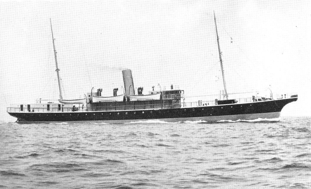 HE_Maritime's tweet photo. Our latest #WreckoftheWeek blog looks at the loss of HMTS Monarch III, a cable repair ship built in 1916 for the General Post Office, and lost on 16 April 1945 off the coast of Suffolk
https://t.co/p6NZaxziiD https://t.co/R36SKb6H7v