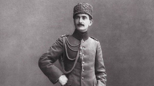 📚 Milli Eğitim Bakanlığı Neler Yaptı?
İşte yeni müfredattan dikkat çeken başlıklar!

Milli Eğitim Bakanlığı ile Ülkü Ocakları arasında imzalanan protokol üzerinden MEB’i ve Ülkü Ocaklarını hedef alan CHP’yi, acaba yeni müfredattaki bu başlıklar mı rahatsız ediyor?

💢 9. sınıf