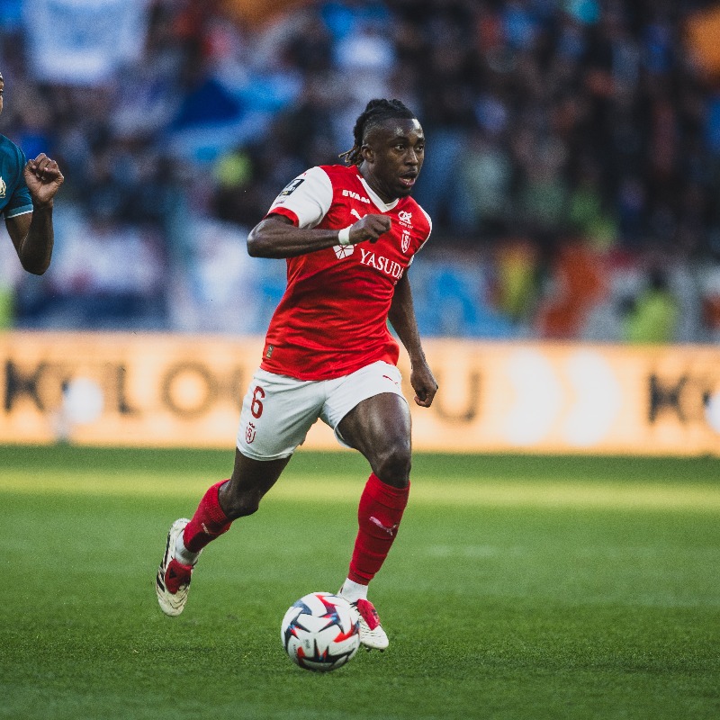 StadeDeReims's tweet photo. 📊 #SDRTFC I @OptaJean 

📌 𝗩𝗮𝗹𝗲𝗻𝘁𝗶𝗻 𝗔𝘁𝗮𝗻𝗴𝗮𝗻𝗮 a remporté 154 duels en Ligue 1 cette saison, 3e total le plus élevé parmi les joueurs du Top 5 européen nés en 2005 ou après derrière Lamine Yamal (213) et Kenan Yildiz (156).