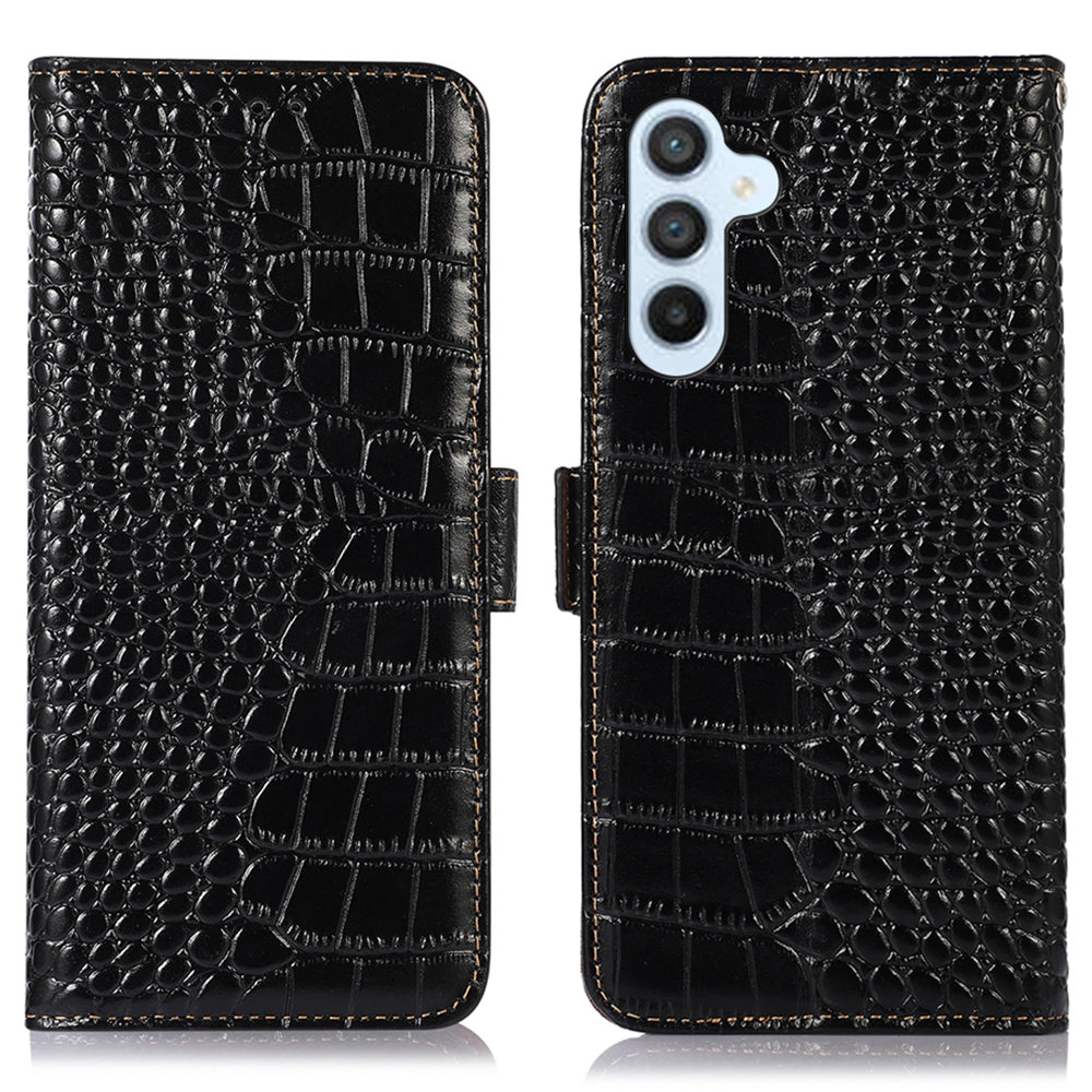 uniquebudindia's tweet image. Discover luxury and protection with UniqueBud's RFID Blocking Wallet Case. Made from premium cowhide leather, it keeps your essentials safe &amp;amp; stylish. Perfect fit for Samsung Galaxy M54/F54 5G. Shop now! shortlink.store/-pwemkdlu3so #MobilePhoneCases #FashionAndFunction
