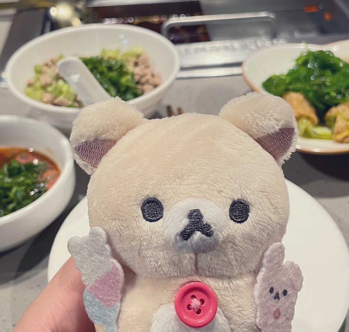 NancyM283325412's tweet photo. 熊，还没吃饭就困了 https://t.co/GdhCcCog53