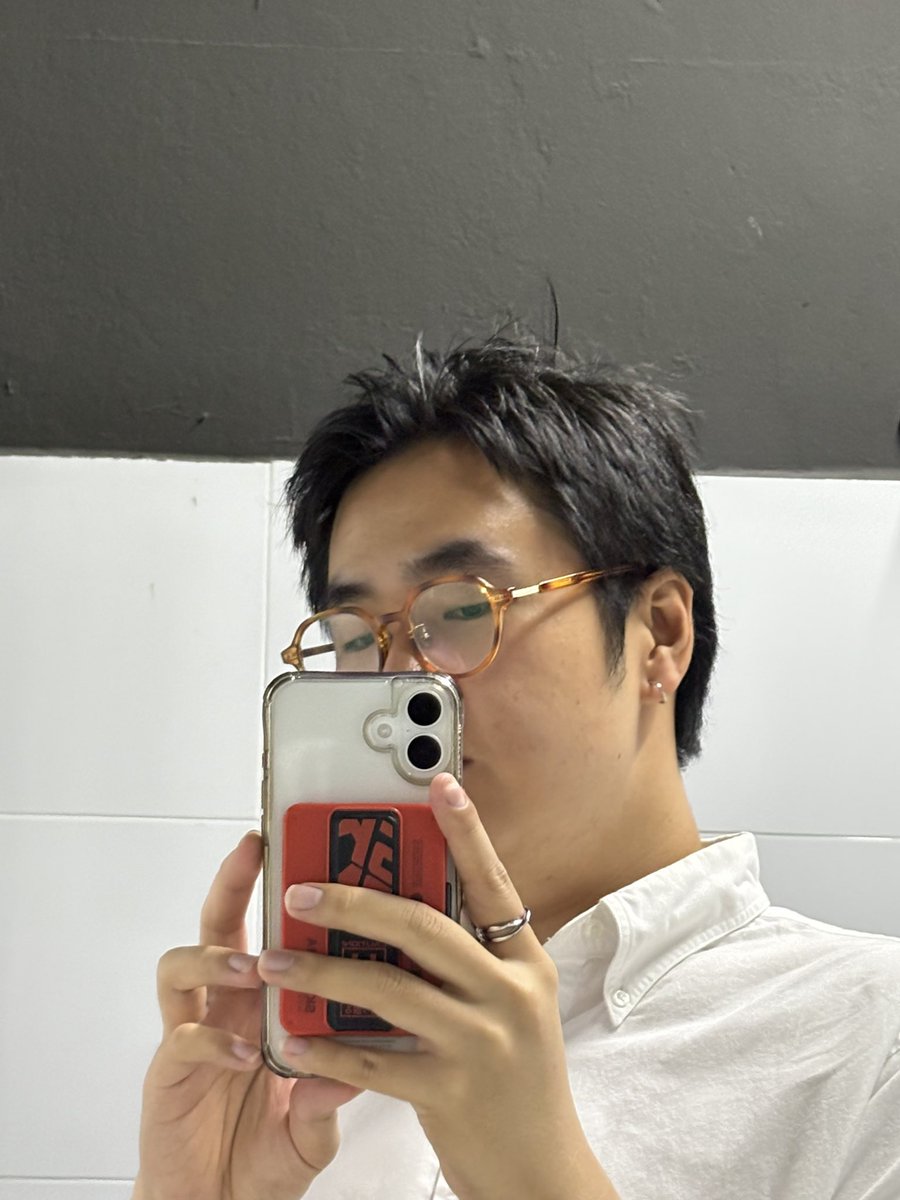 chiitarpp's tweet image. Office man