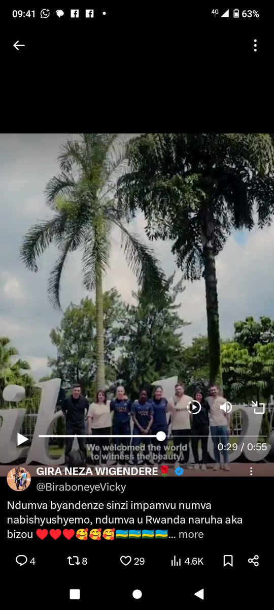 Umweneforongo's tweet image. Nkunda Umupira ,ndeba match ariko Kano kantu karandiye! Moses yarabwiye ngo Yanga Inkotanyi,na Kagame mumutemeraho itaka! Ariko nanjye Ibi BIGO Byabagande ndabyanga! #RDB,#Rwandaair #Immigration #Nibindi bitindigasani ! Nibyo bivangura byambere,Kwironda, Gupfobya! Ipfuuu😭