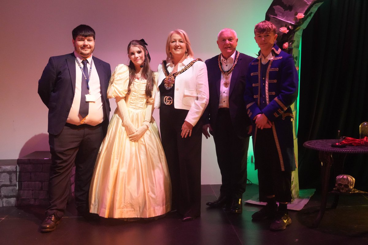 Ormiston SWB Academy (@oswbacademy) on Twitter photo ormistonswbacademy.org.uk/mayor-of-wolve… We were delighted to welcome the Mayor of Wolverhampton to see our latest whole school production, “Beauty and the Beast”. She was very complimentary of the talent on display! <a href="/WolvesMayor/">WolvesMayor</a> ormistonswbacademy.org.uk/mayor-of-wolve… We were delighted to welcome the Mayor of Wolverhampton to see our latest whole school production, “Beauty and the Beast”. She was very complimentary of the talent on display! <a href="/WolvesMayor/">WolvesMayor</a>