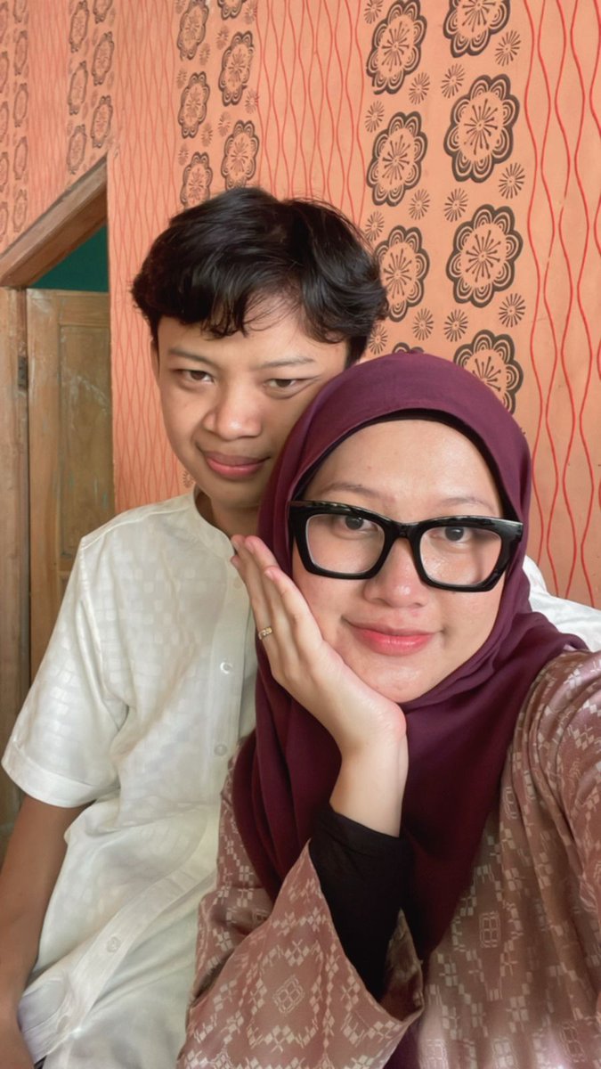 lelianas__'s tweet photo. lebaran pertama after married💗 https://t.co/zHJPN99imq