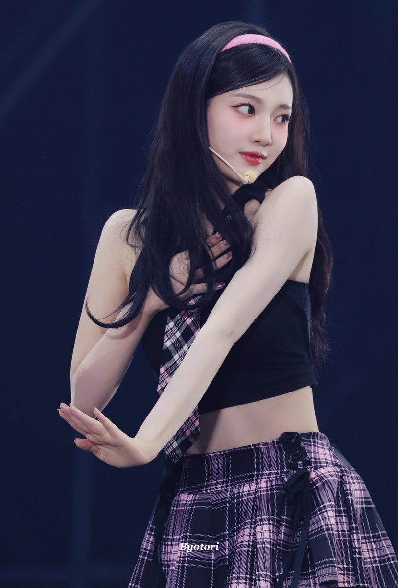 ‘Rum Pum Pum Pum’ has always been one of my favorite songs, and getting to perform it with aespa was beyond special. 💓