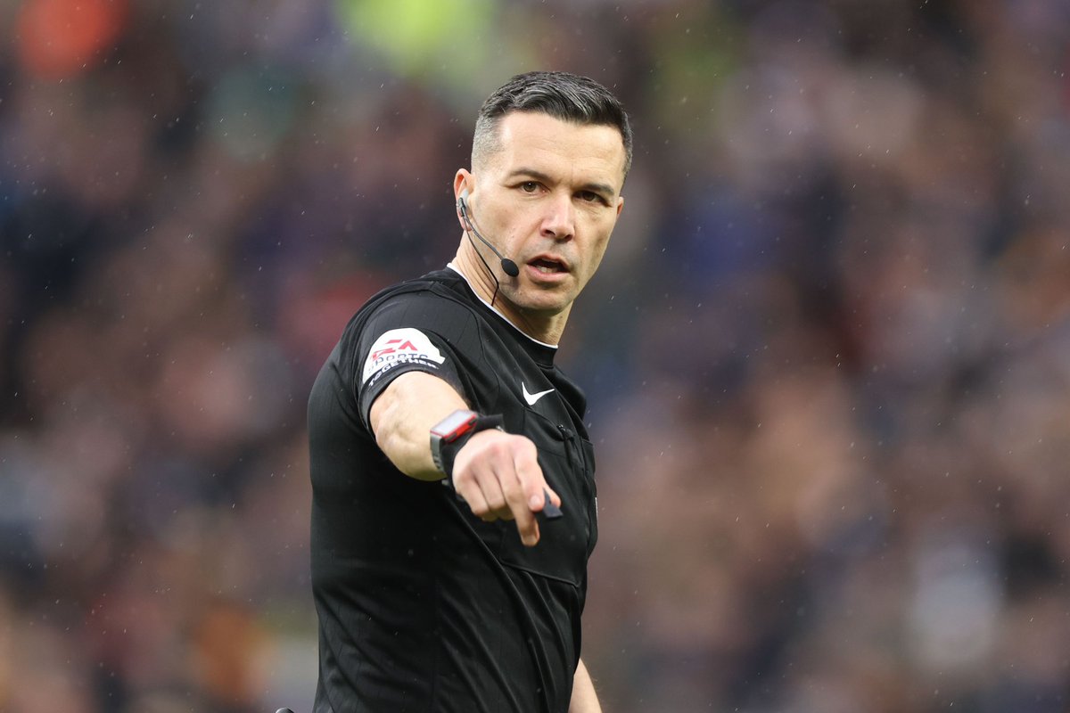 🔜Join us tonight as we look forward to welcoming Championship referee Dean Whitestone! 

📍 Amersham Community Centre
⏰ 8:00pm 
🍺 Bar open