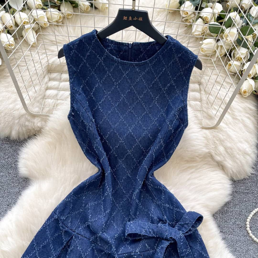 CWears365's tweet photo. LUXURY STYLISH DENIM DRESS

PRICE: 36,500

SIZES: S ML XL

#ENUGU #benin #africa Davido Asake NYSC Burna #WanniDanbaki #kano #jos
#Wizkid Naira #cameroon Prostitution Tunde Adeboye Agbor #jP2025 Cho Cho Cho peller Jarvis #theGIRLS https://t.co/qFoJulrfMC