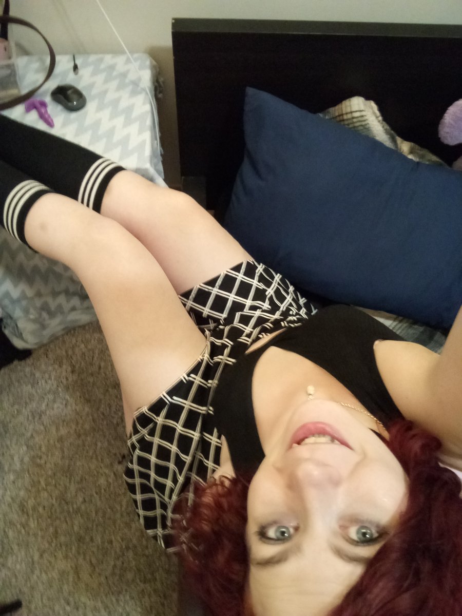 Djinni_model's tweet photo. Have you popped over to my onlyfans, poppet?

100+ videos
3500+ pictures
&amp; more fun to cum!
https://t.co/8vEKCDjnP6 https://t.co/HR1TCsstFg