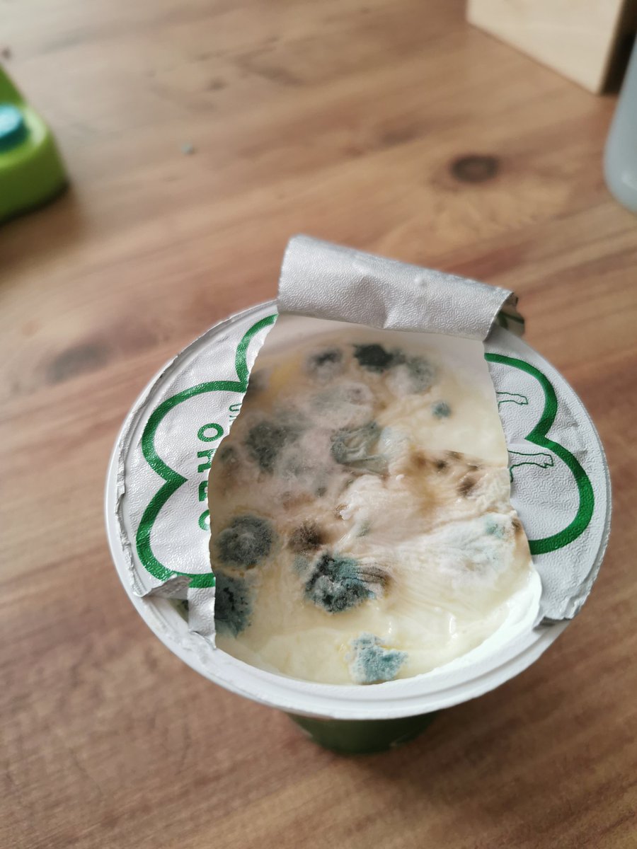 Бучен Козјак со екстра додатоци.. 🤢