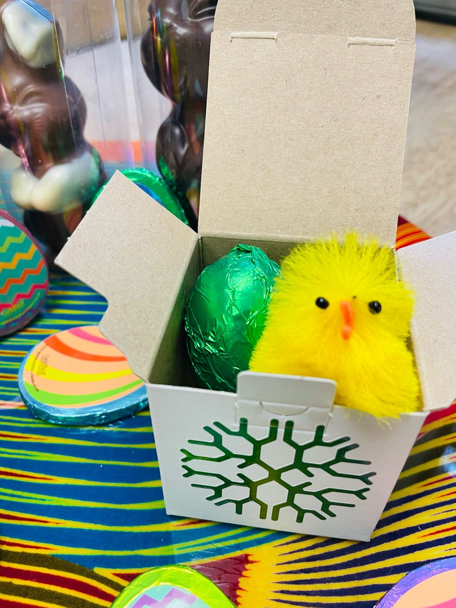 ReSyn_Bio's tweet image. Thank you to @PrevinNaicker from #TeamReSynBio for setting up a bit of fun in the boardroom today before the Easter break🤣!