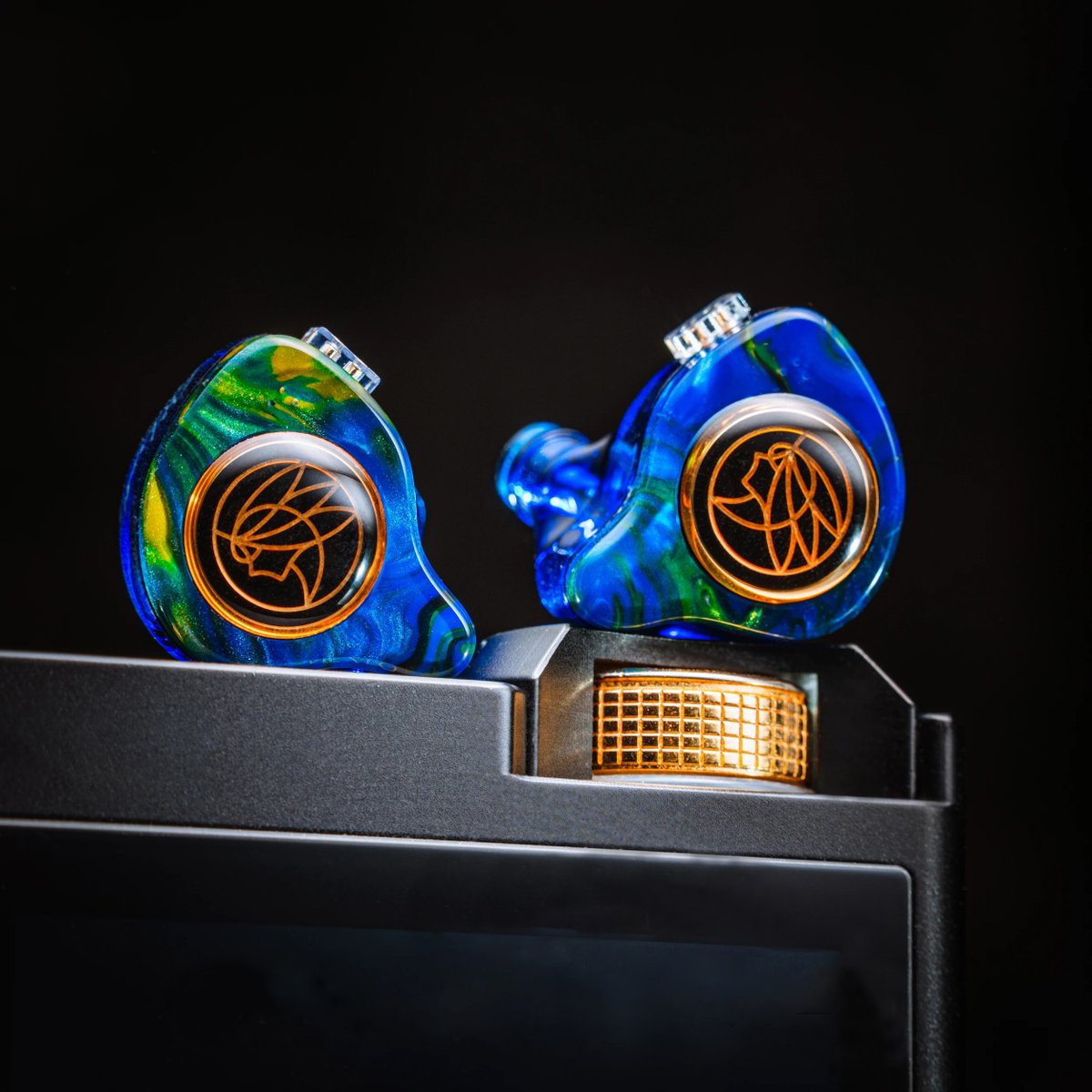syeindunce's tweet photo. Athena didn’t just wield wisdom—she mastered *impact*. ⚡️🎧
The #Athena IEMs channel her strategic brilliance:  
• >100Gs N52 Magnets = Olympian-grade control  
• <3ms transient speed = Strikes faster than Ares’ spear  
• Hand-crafted faceplates = Each one a warrior’s shield https://t.co/laPRe68e1p