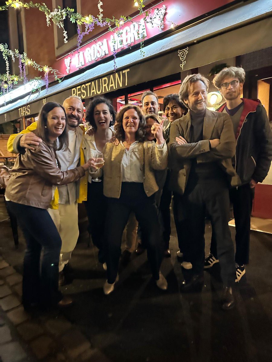 Du monde ! Belle soirée de débat hier à la fédération de Haute-Garonne à Toulouse !

Merci à <a href="/aydahadi/">Ayda Hadizadeh - Députée du Val d’Oise</a> d'avoir présenté avec moi la démarche d'<a href="/Unir__/">Unir.</a> pour le Congrès: unité des socialistes, travail sur les idées, préparation de l'avenir.

On continue ! unirlessocialistes.fr 🌹