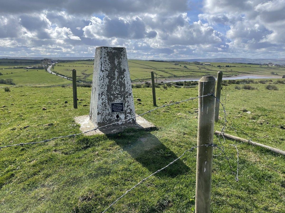 Wilpshire moor trig. Surrounded by barbed wire! 
@TrigThursday 
<a href="/trigbagging/">UK Trigbagging</a> 
#trigpointthursday