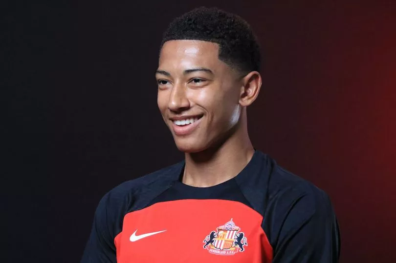 NottForestFRA's tweet photo. [#MERCATO] Nottingham serait intéressé par Jobe Bellingham, le frère de Jude Bellingham 🏴󠁧󠁢󠁥󠁮󠁧󠁿

Le milieu de Sunderland est à 7 G/A en Championship cette saison en 36 matchs joués, il est évalué à 22M d'euros 🤑

Affaire à suivre ⏳

#NFFC #Bellingham #Mercato #PL #Transfert https://t.co/UOidVBeXIA