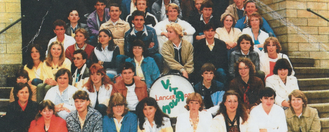 Op 3 mei zal een groot aantal leden van Vita Nova, het voormalig  Langeraarse koor zingen in de H. Adrianuskerk en daarmee oude tijden  doen herleven. 
Het koor doet hiermee zijn naam eer aan: Vita Nova betekent immers nieuw leven.

nieuwkoper.nl/vita-nova-doet…