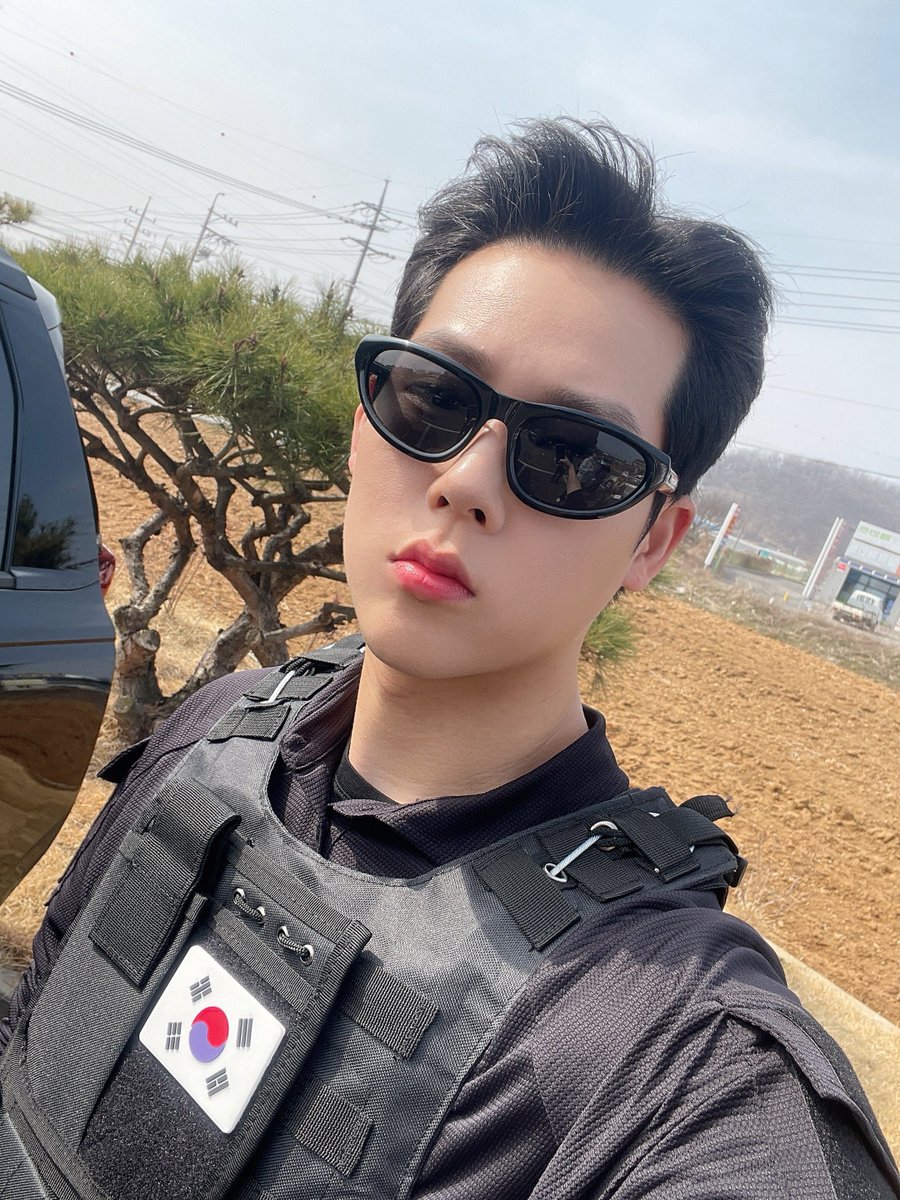 OfficialMONSTAX's tweet photo. 드디어 시작된 동호회식!!
전국 동호회를 찾으러!! 가보자아아아😁💚 #주헌 https://t.co/sAJASB2e6j