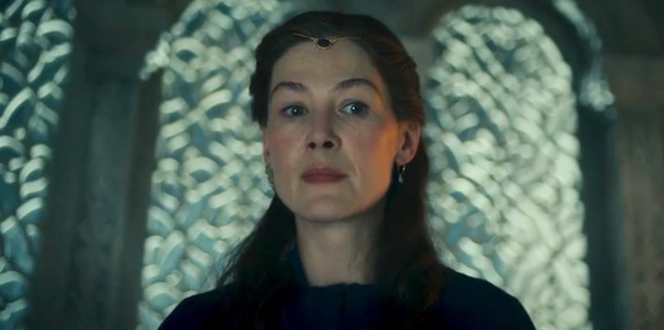 “I love Moiraine, I have always and will always love her”