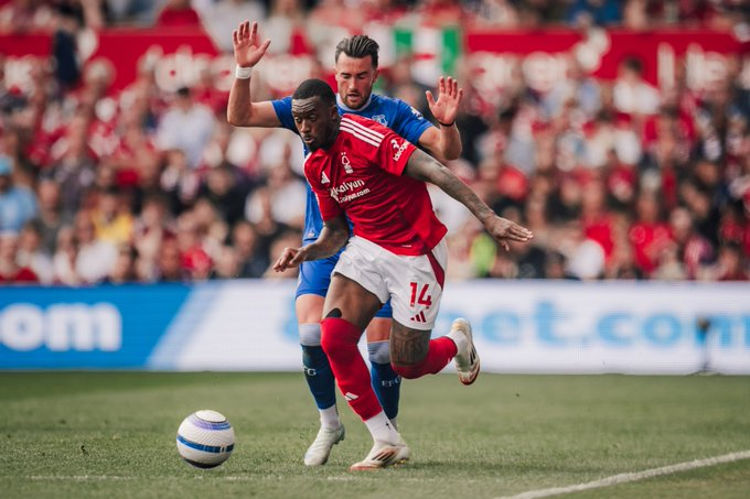 NottForestFRA's tweet photo. La saison de Hudson-Odoi 🔥 PRIME DE SA CARRIERE ! https://t.co/V4hLbzwmiT