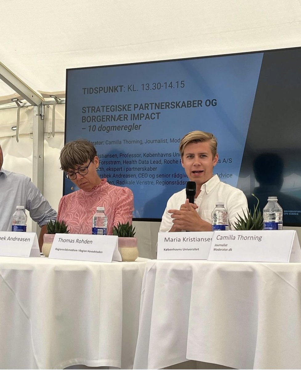 Har brugt skærtorsdag på at få styr på kalender til årets folkemøde. Mange gode arrangementer er i bogen, men stadig plads til sjove event og spændende debatter. 

Vi ses på Bornholm! #dkpol